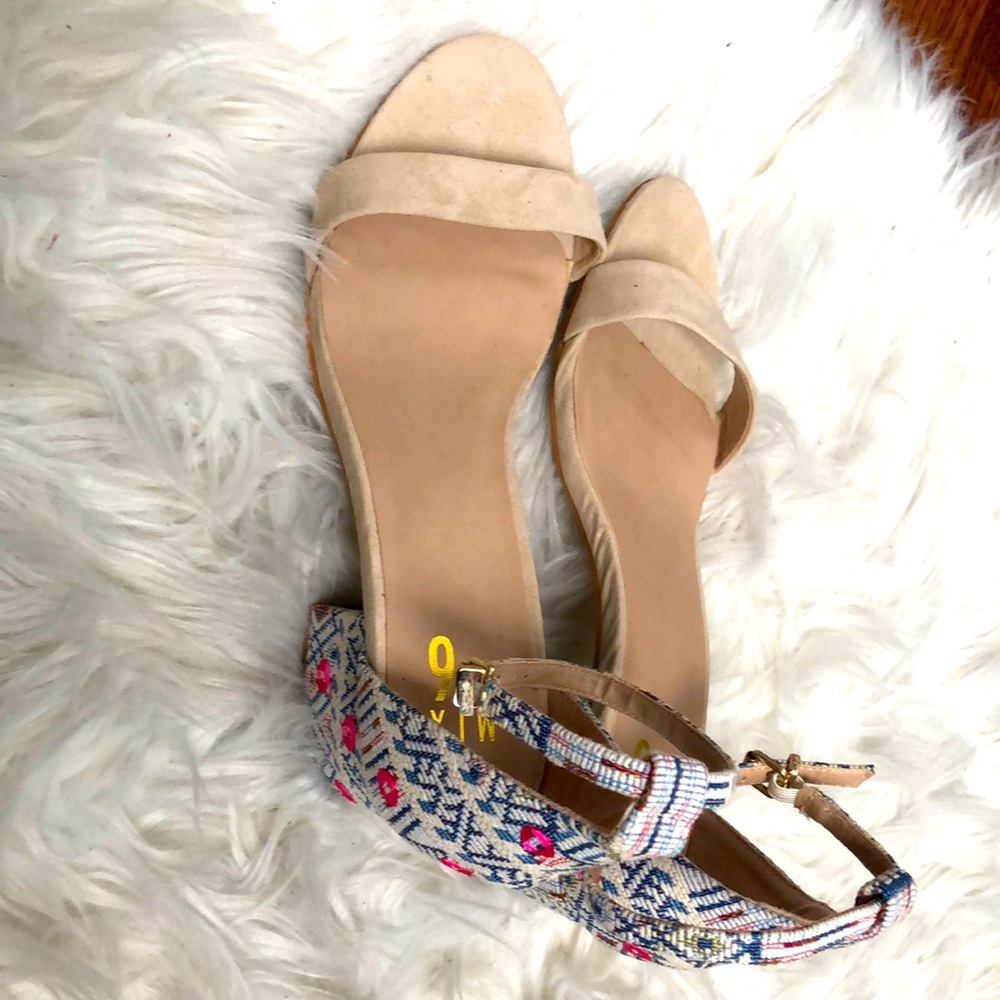 Cutest sandal.